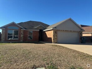 Building Photo - 1317 Briar Cliff Path