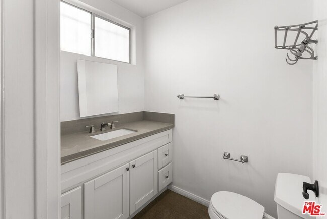 Foto del edificio - 1152 N Ogden Dr