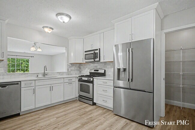 Foto del edificio - 4051 Rivertown Ln SW