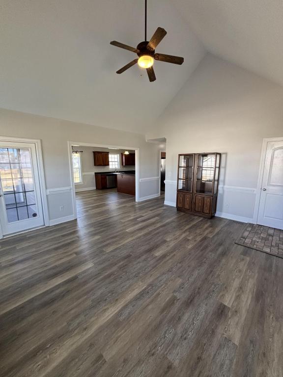 Foto del edificio - 531 Arden Ridge Dr