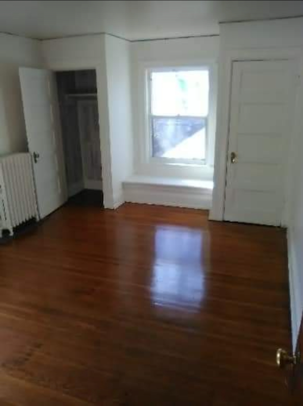 Building Photo - 215 Chili Ave