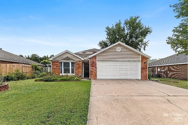 Photo - 3829 W Gardenia Dr House