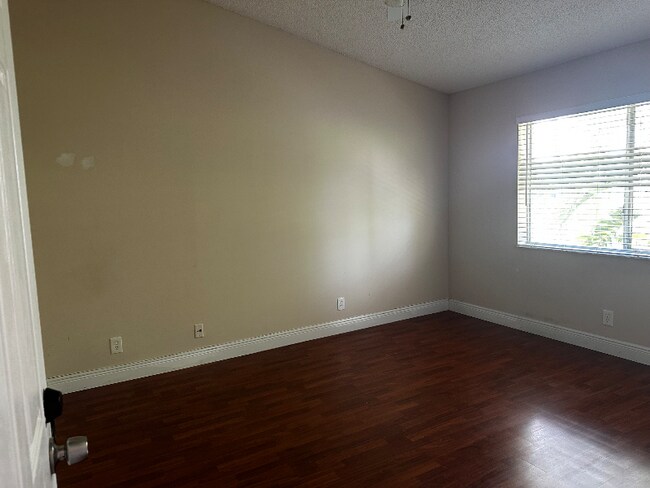 Foto del edificio - 8438 NW 40th Ct