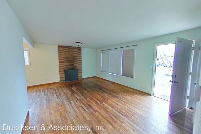 Foto del edificio - 3 br, 1.5 bath House - 1120 SW Timian Street