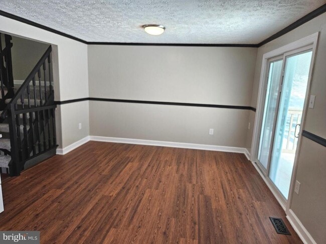 Foto del edificio - 10717 Glen Hannah Dr