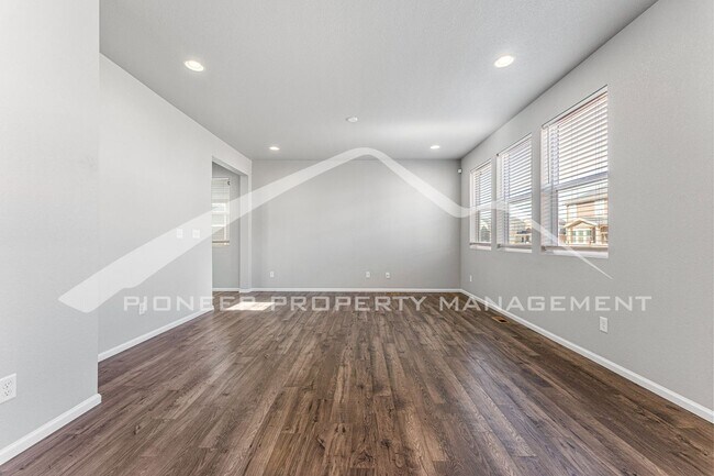 Building Photo - Charming Single Family Home with Central A...