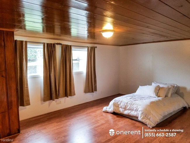 Foto del edificio - 4 br, 2.5 bath House - 911 Lakeside Ave S