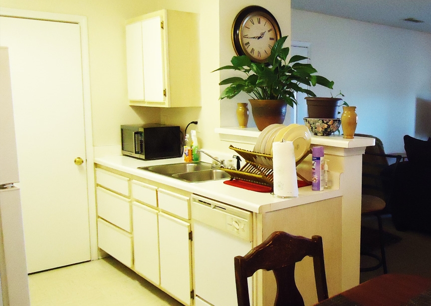 Unit Kitchen - Grenada Estates