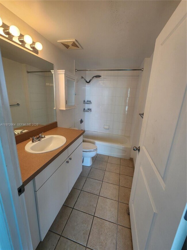 Foto del edificio - 1250 S Miami Ave