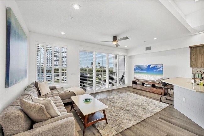 Foto del edificio - 8234 Harborside Cir