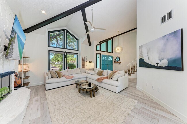 Foto del edificio - 8102 17th Ave W