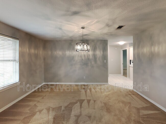 Building Photo - 8029 Grand Bahama Dr