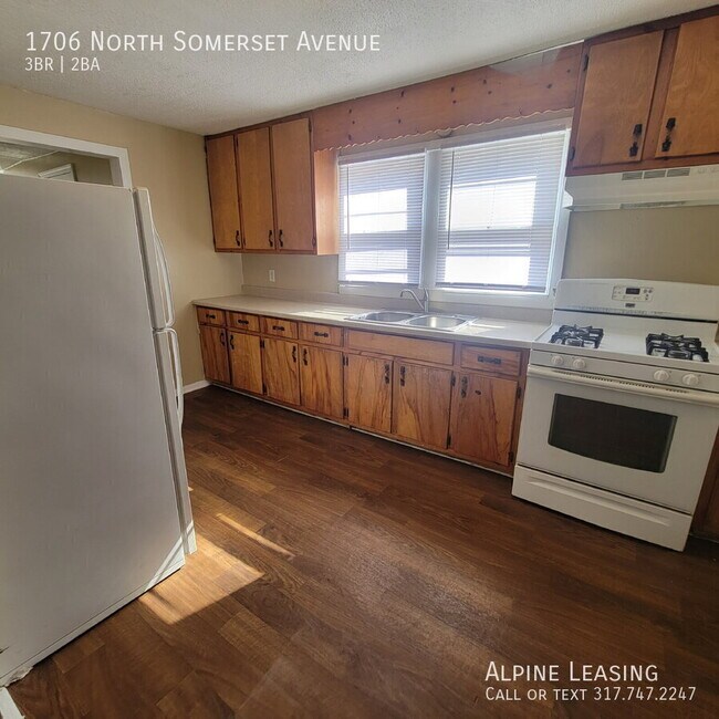 Foto del edificio - 1706 N Somerset Ave