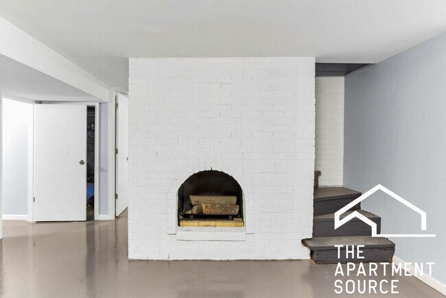 Building Photo - 8211 Kilpatrick Ave