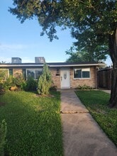 Building Photo - 1106 Seafoam Rd
