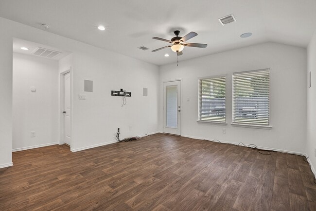 Foto del edificio - 22454 Forest Gorge Ln