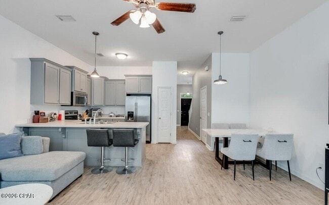 Building Photo - 7228 Quail Hollow Dr