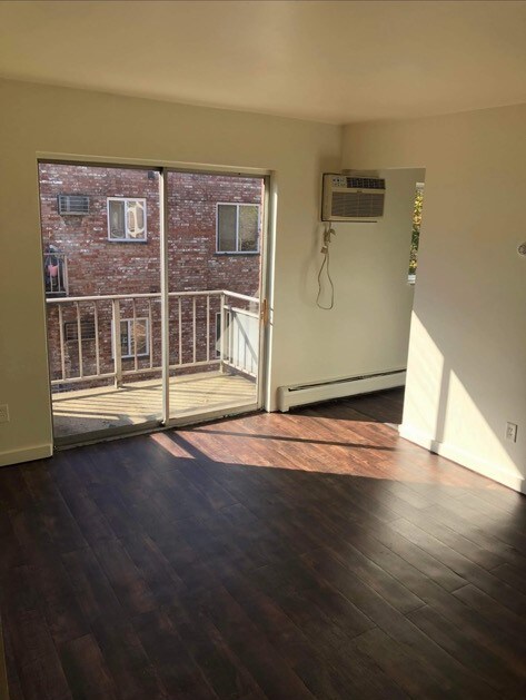 Foto del edificio - 2644 Harrison Ave