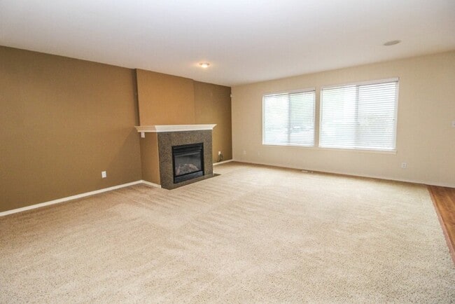 Building Photo - 2303 195th Pl SE