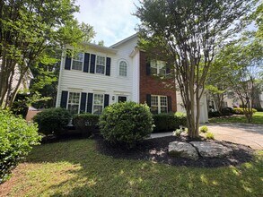 Building Photo - 226 Windsong Dr