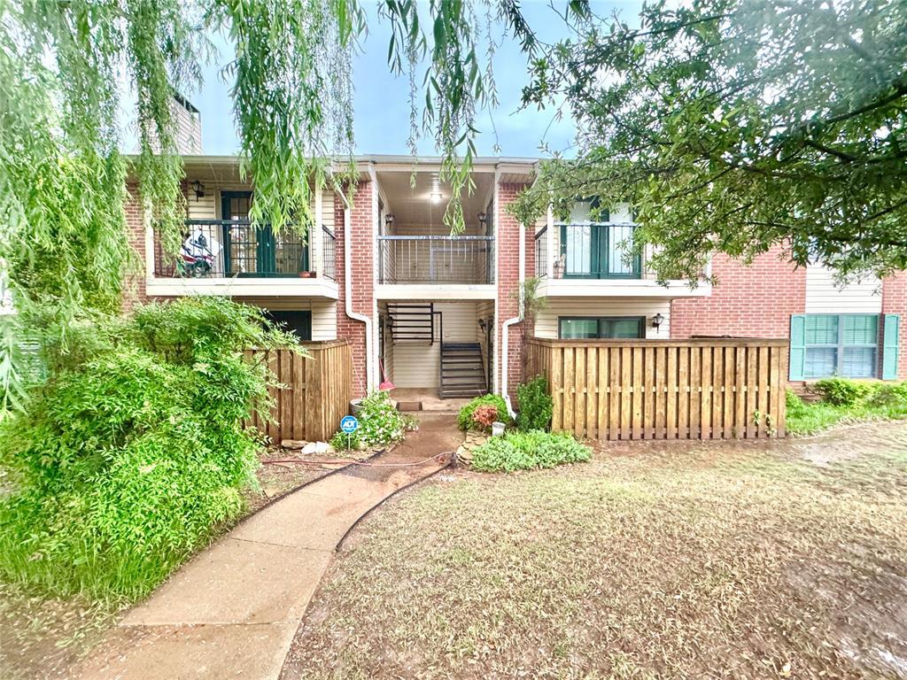 Primary Photo - 4400 Hemingway Dr