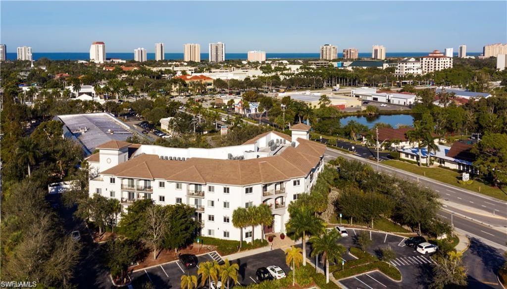 Foto aérea del edificio - 1100 Pine Ridge Rd