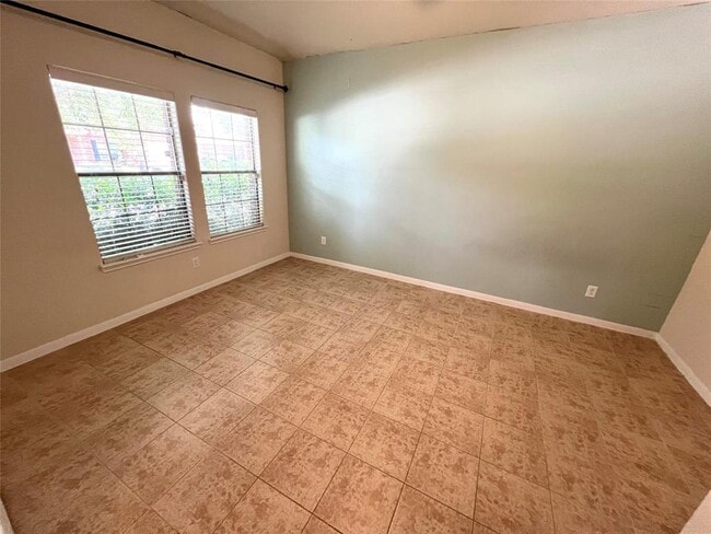 Building Photo - 24214 Courtland Oaks St