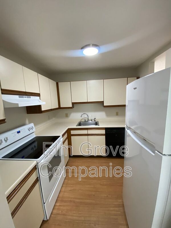 Foto del edificio - 31 Indian Brook Cir