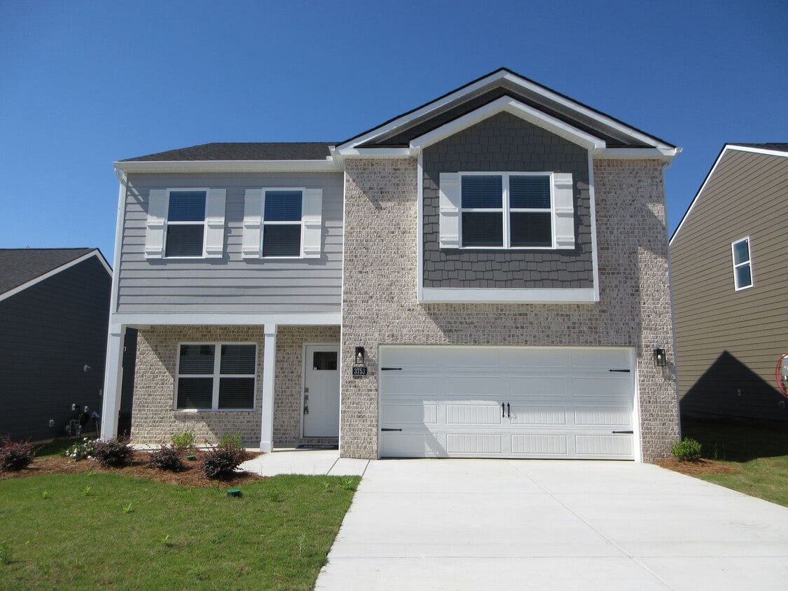 New Construction! 3 bedrooms, 2.5 baths, bonus room, plenty of storage, 2 car garage! - New Construction! 3 bedrooms, 2.5 baths, bonus room, plenty of storage, 2 car garage!