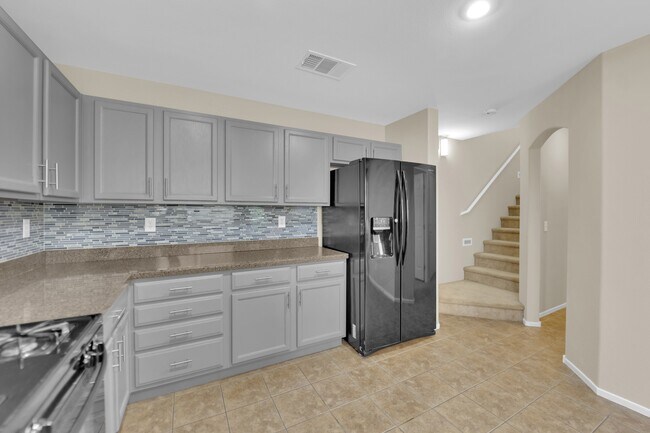 Building Photo - 7326 Padleymor St