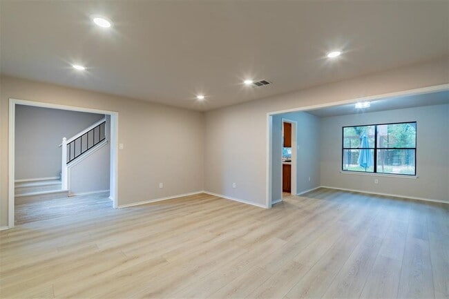 Building Photo - 8007 Buckshot Trail