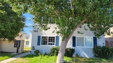 Building Photo - 988 El Camino Dr