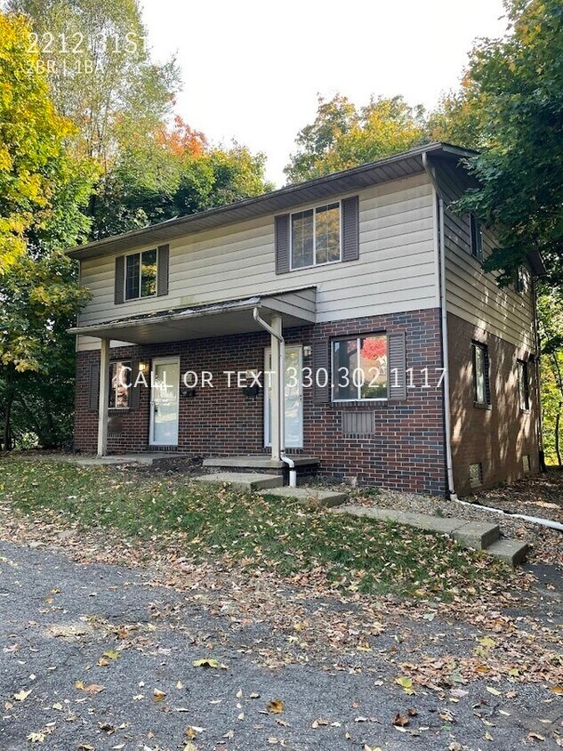 Primary Photo - Two bedroom one bathroom townhouse for rent
