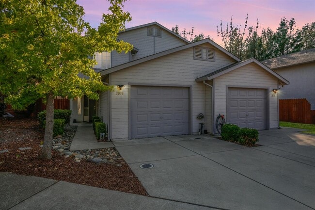 Building Photo - 3038 Courtside Dr