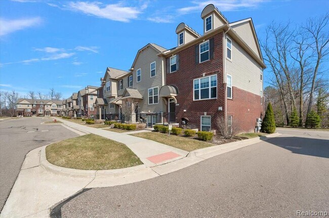 Foto del edificio - 2877 Hartwick Dr