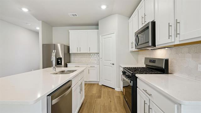 Foto del edificio - 821 Sunflower Rd