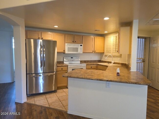 Building Photo - 5249 E Shea Blvd