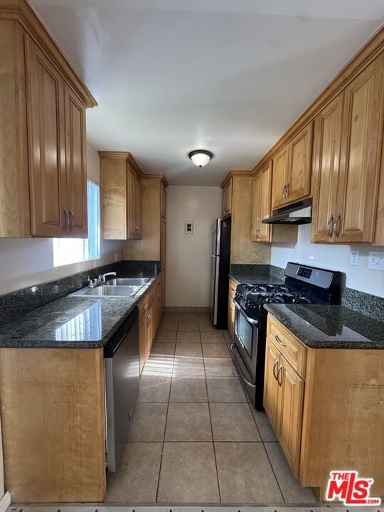 Foto principal - 2134 S Bentley Ave