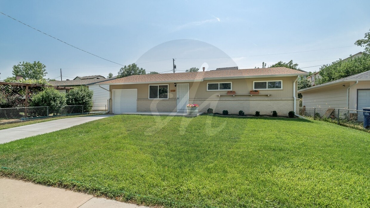 Charming Rancher in Stratmoor Valley - Charming Rancher in Stratmoor Valley