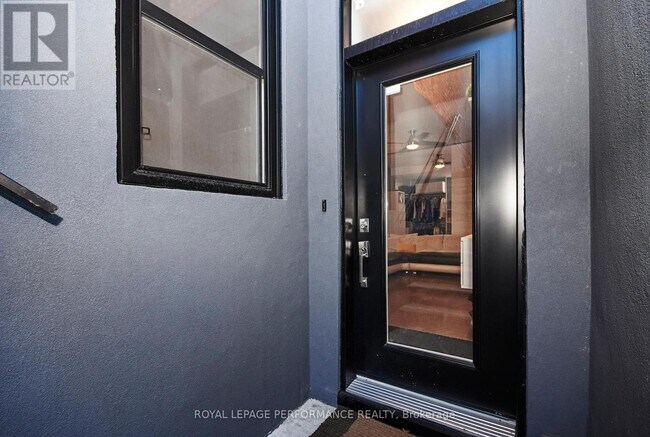 Photo du bâtiment - UNIT B - 82 THIRD AVENUE