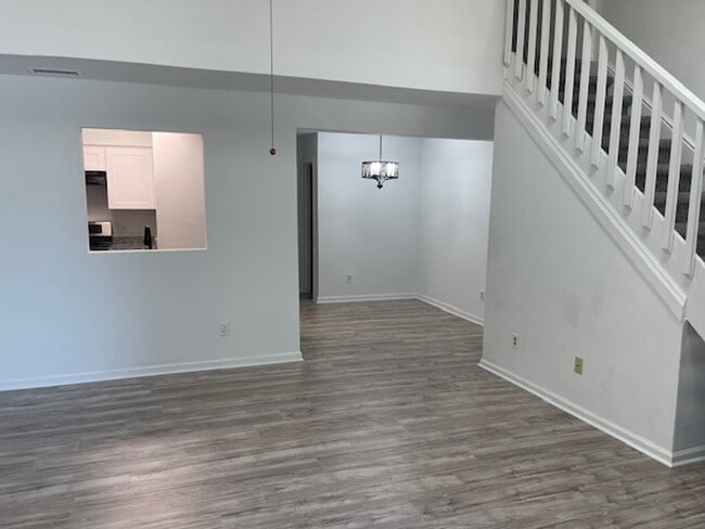 Building Photo - FOR RENT VIRGINIA BEACH