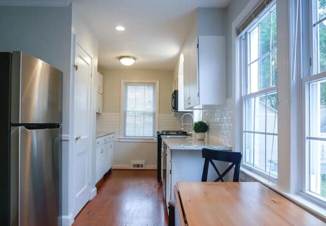 Foto del edificio - 9509 Garwood St