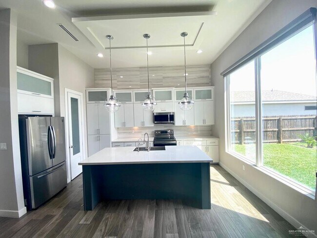 Foto del edificio - 2117 Queens Ave