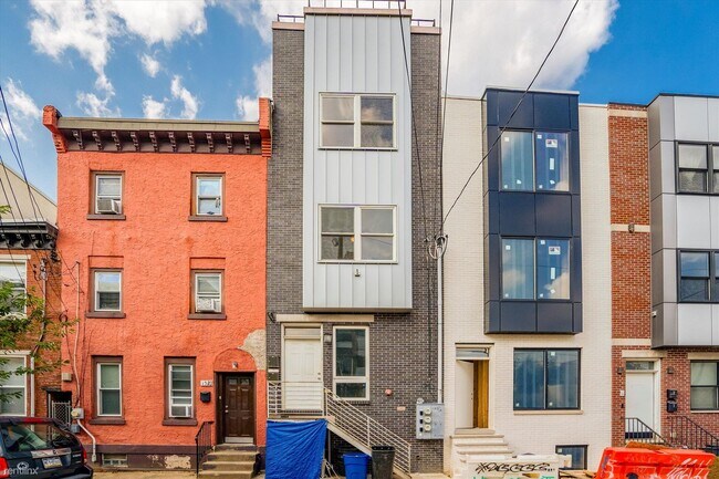 Foto del edificio - 4 br, 2 bath Duplex - 1521 SEYBERT ST Unit...