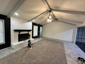 Building Photo - 3215 Woodsboro Dr