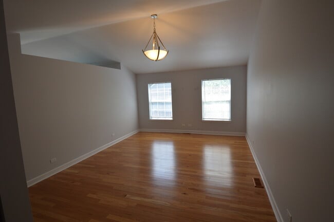 Building Photo - 1267 Bradwell Ln