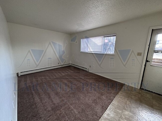 Foto del edificio - 702 Downey St