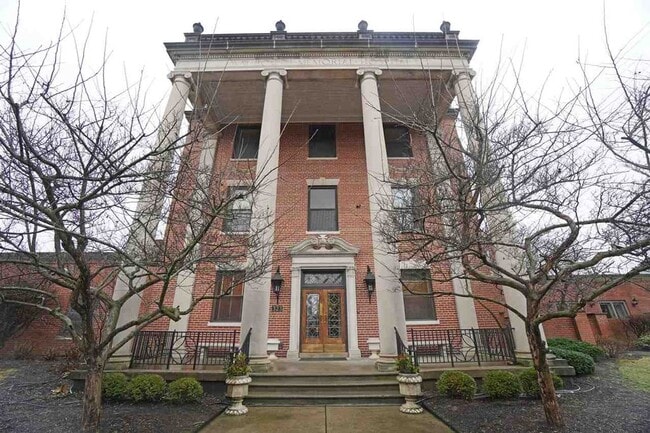 Front Entrance - 323 E 2nd St