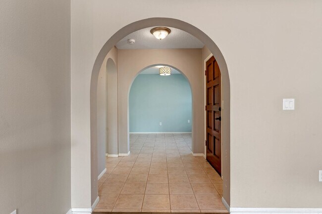 Foto del edificio - Spacious 3-Bed, 2-Bath Home in Casselberry