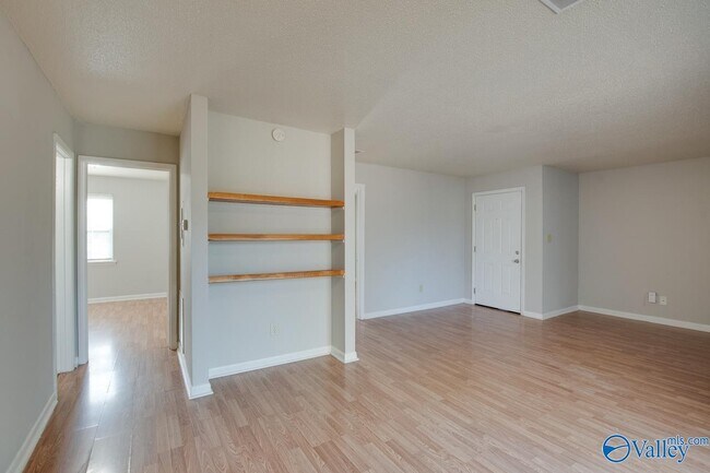 Foto del edificio - 4906 Cotton Row NW